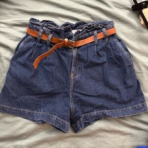Zara paper bag shorts w/ brown belt